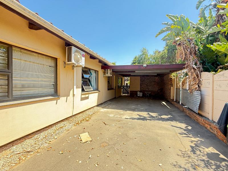 4 Bedroom Property for Sale in Bergzicht Western Cape